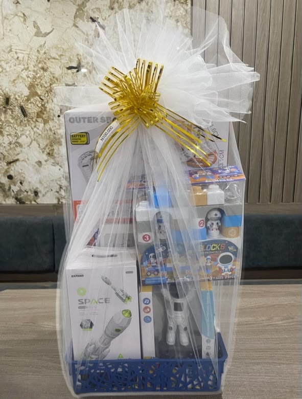 Space adventure Hamper